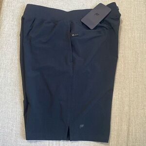 NWT Fabletics Franchise short for men. Medium.